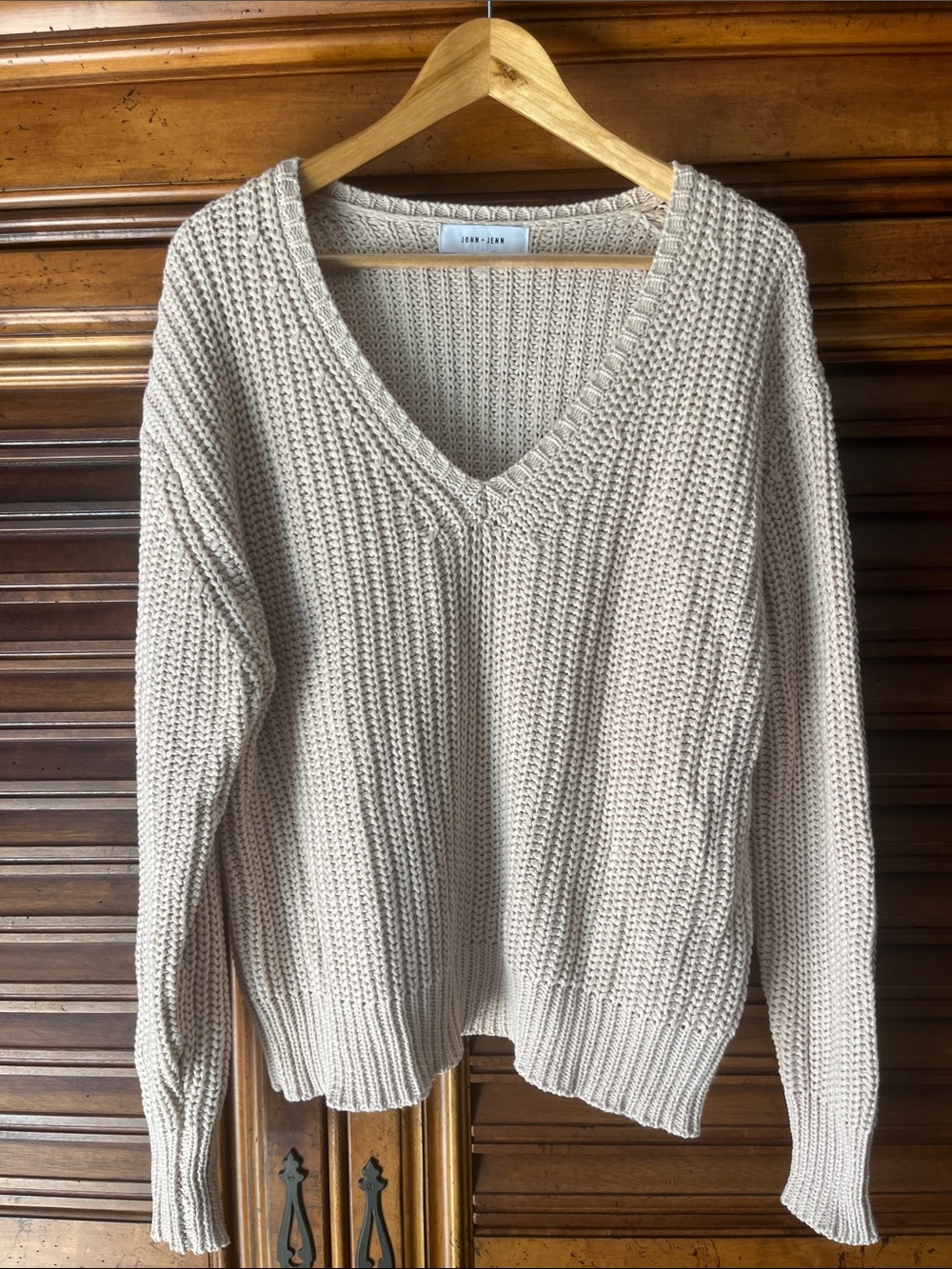 John + Jenn V-Neck Chunky Knit Sweater in Beige